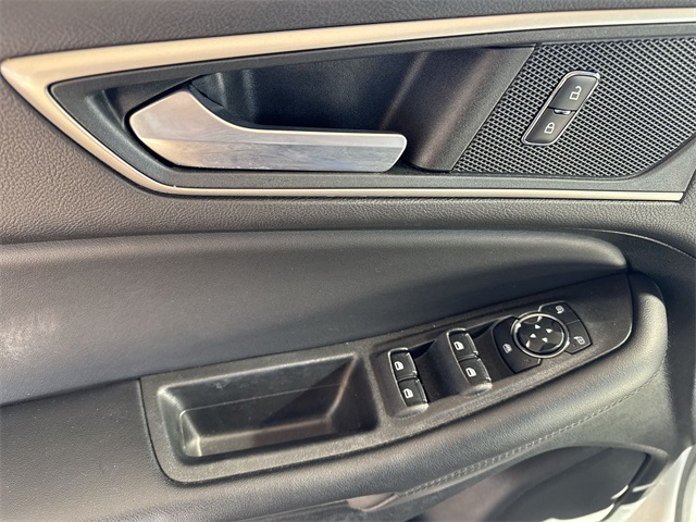 used 2024 Ford Edge car, priced at $23,000