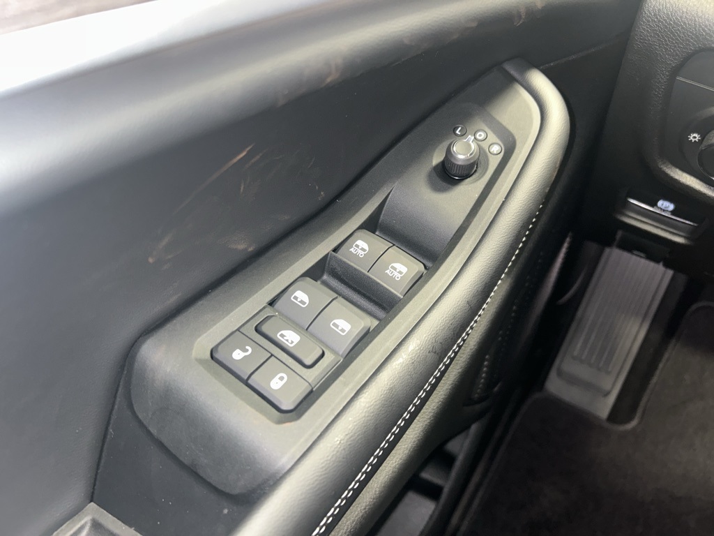 new 2025 Jeep Grand Cherokee car, priced at $43,249