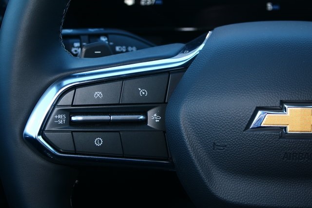 new 2026 Chevrolet Equinox car, priced at $33,490