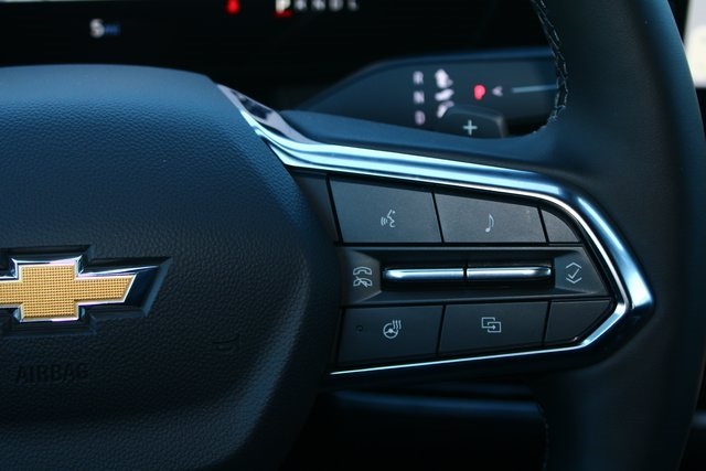 new 2026 Chevrolet Equinox car, priced at $33,490