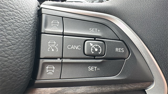 new 2025 Jeep Grand Cherokee car, priced at $45,381