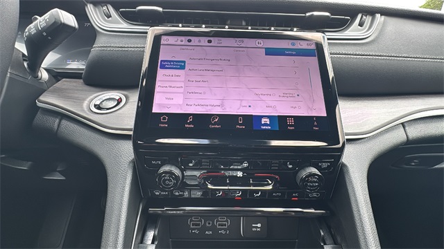 new 2025 Jeep Grand Cherokee car, priced at $45,381