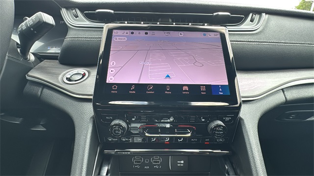 new 2025 Jeep Grand Cherokee car, priced at $45,381