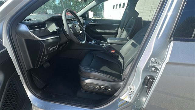 new 2025 Jeep Grand Cherokee L car, priced at $50,643