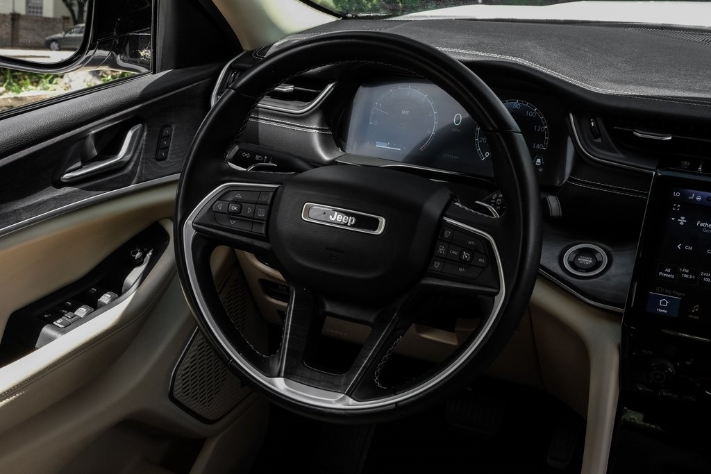 used 2022 Jeep Grand Cherokee L car, priced at $33,617