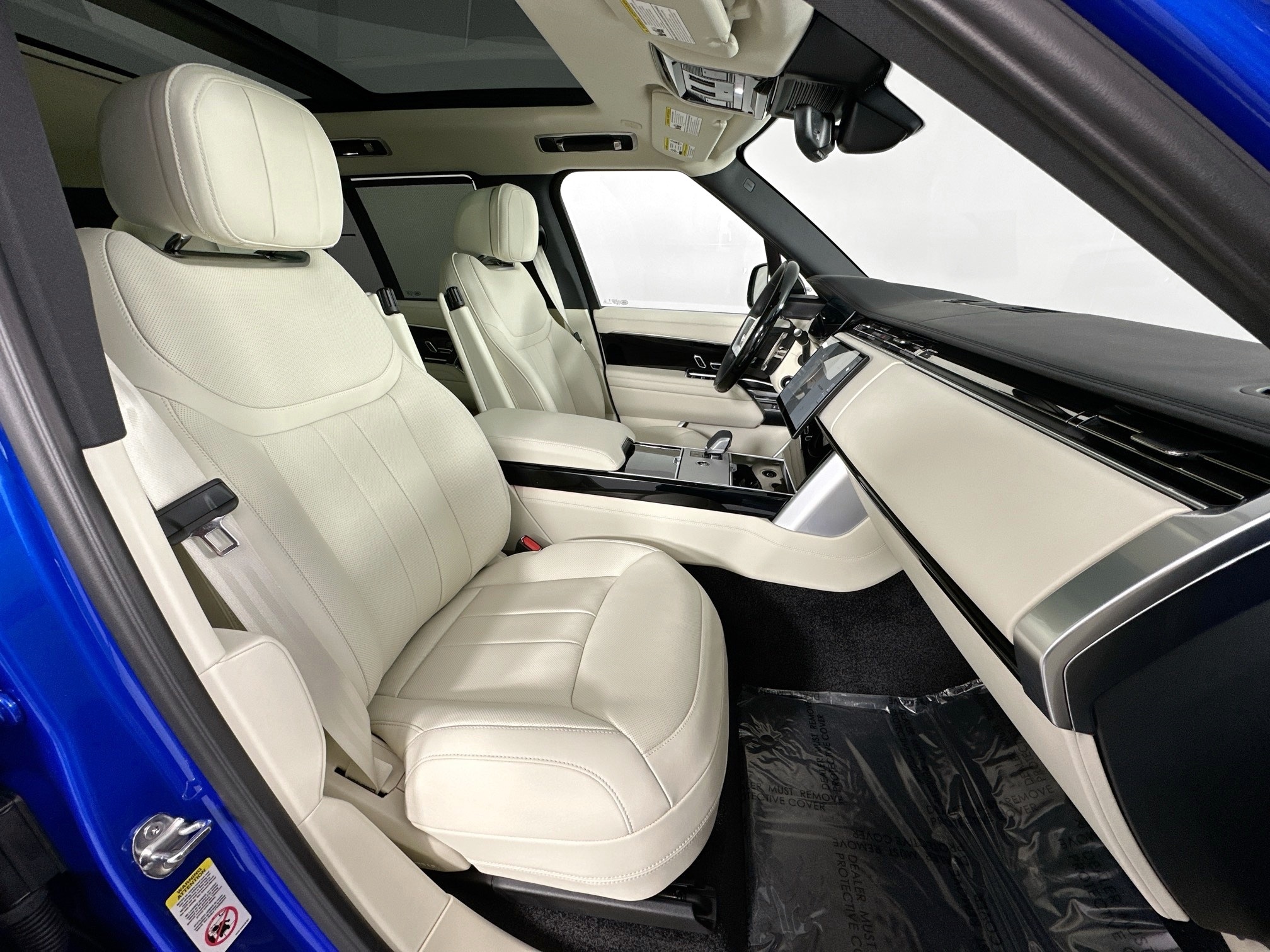 new 2025 Land Rover Range Rover car, priced at $162,380