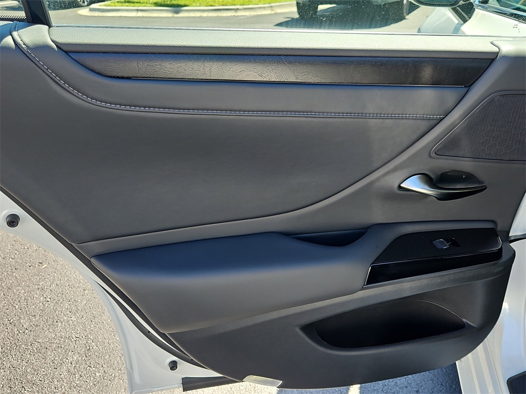 new 2025 Lexus ES car, priced at $51,014