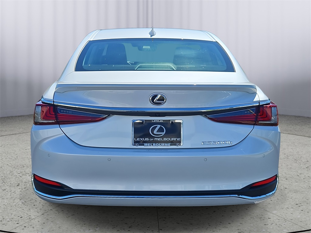 new 2025 Lexus ES car, priced at $51,014