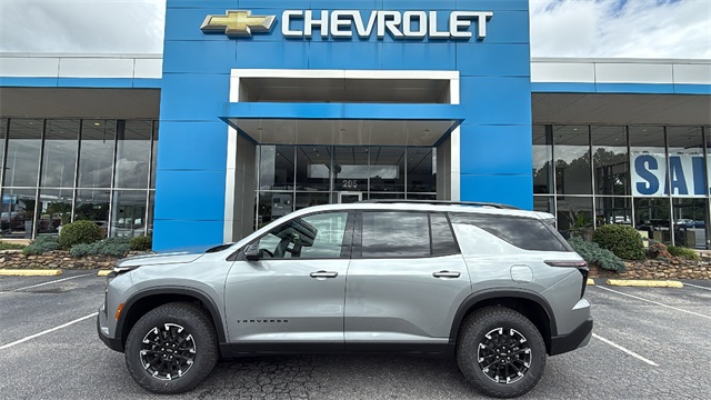 new 2026 Chevrolet Traverse car, priced at $51,220