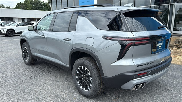 new 2026 Chevrolet Traverse car, priced at $51,220