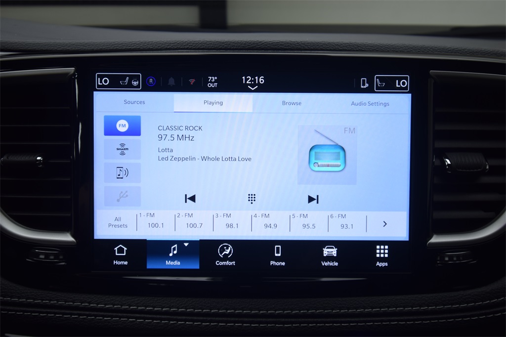 new 2025 Chrysler Pacifica car, priced at $43,243