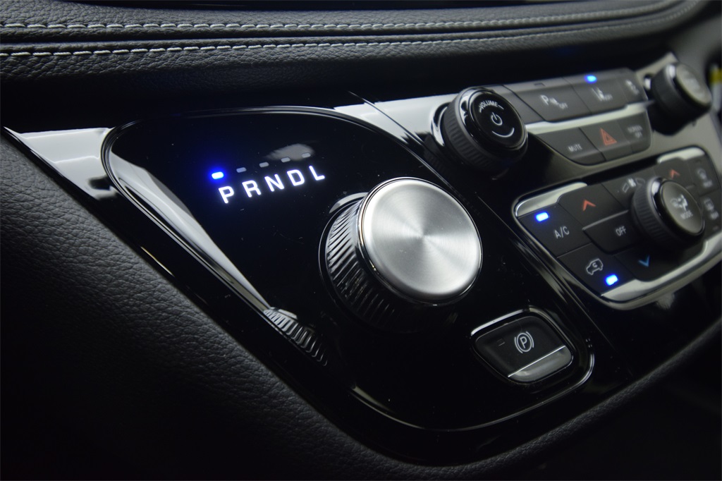 new 2025 Chrysler Pacifica car, priced at $43,243