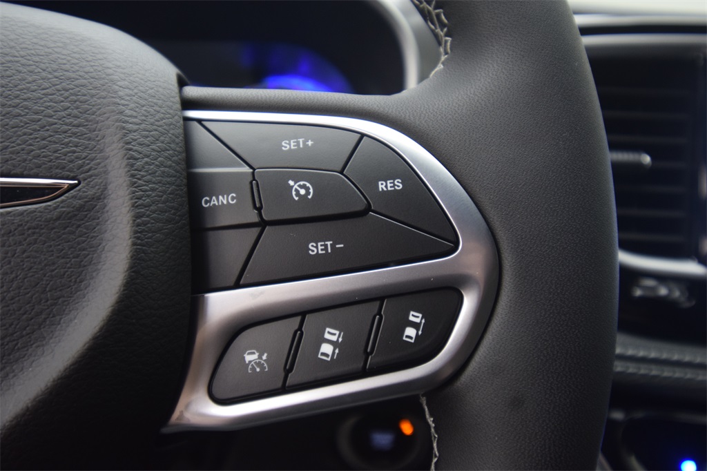 new 2025 Chrysler Pacifica car, priced at $43,243