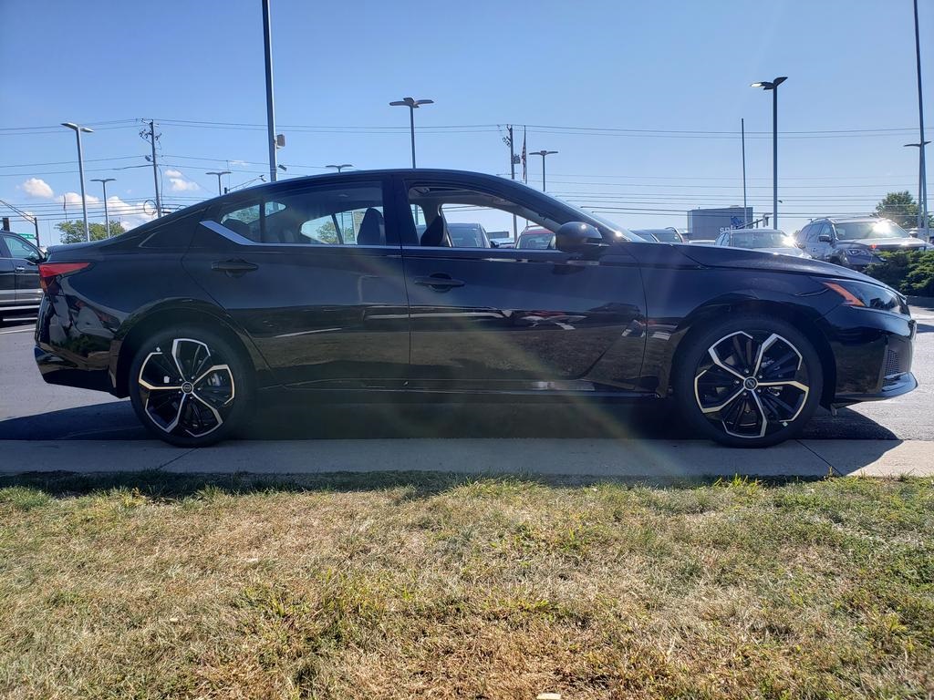new 2025 Nissan Altima car, priced at $32,995