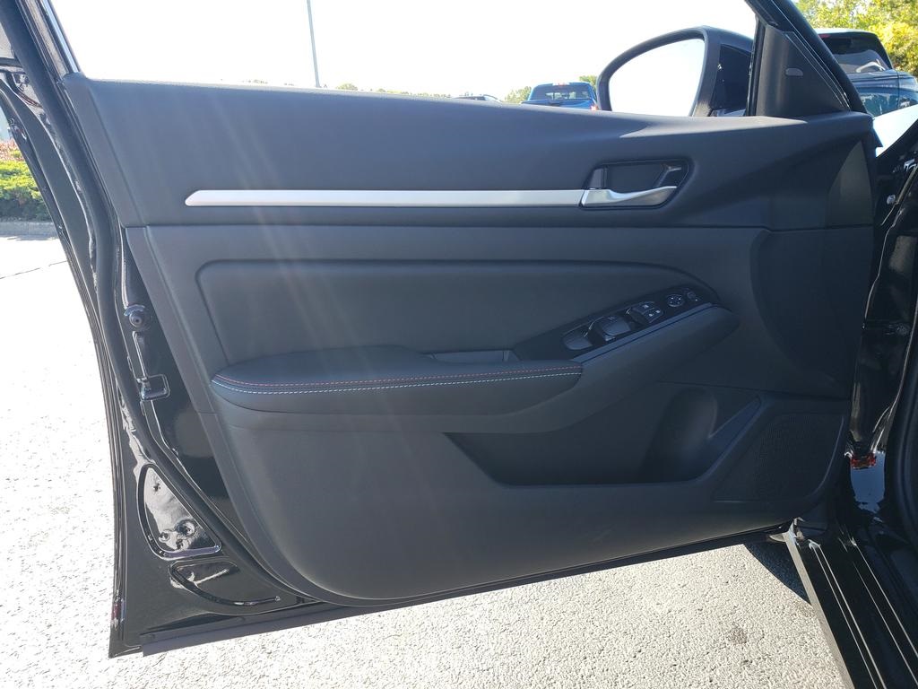 new 2025 Nissan Altima car, priced at $32,995