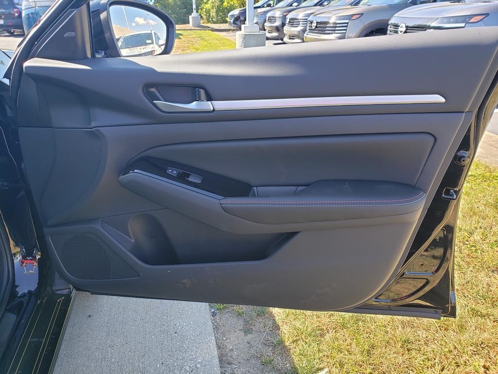 new 2025 Nissan Altima car, priced at $32,995