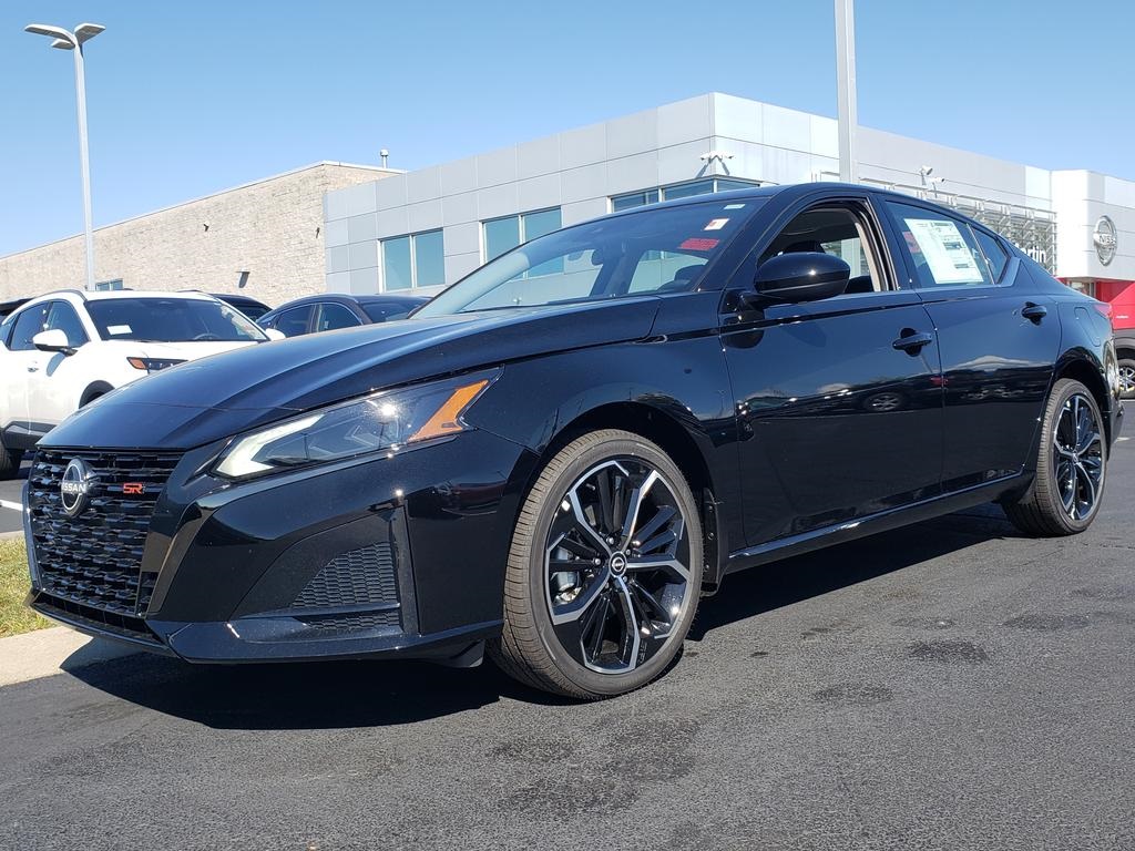 new 2025 Nissan Altima car, priced at $32,995