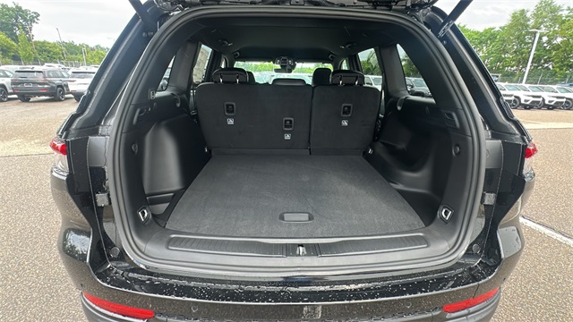 new 2025 Jeep Grand Cherokee car, priced at $48,340