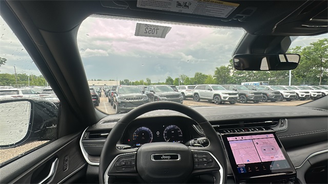 new 2025 Jeep Grand Cherokee car, priced at $48,340