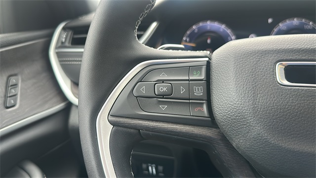 new 2025 Jeep Grand Cherokee car, priced at $48,340