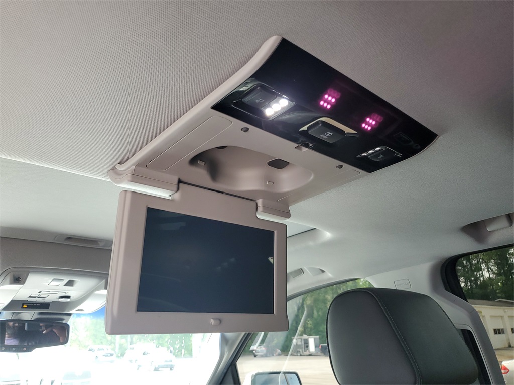 used 2018 GMC Yukon car, priced at $28,550