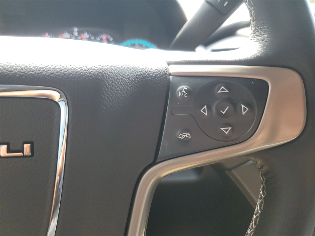 used 2018 GMC Yukon car, priced at $28,550