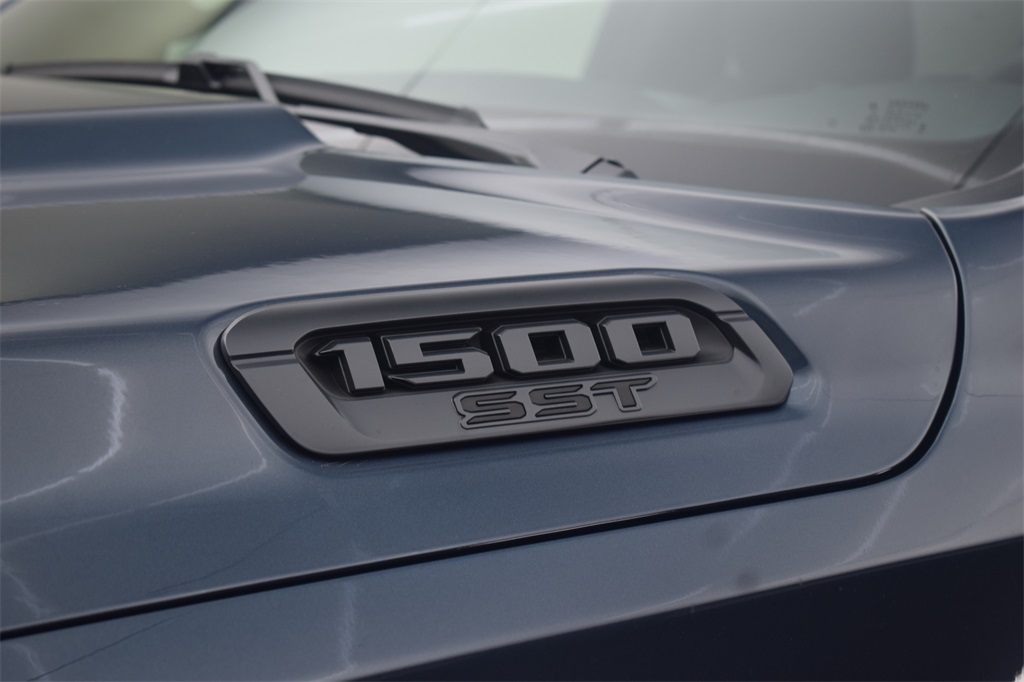 new 2025 Ram 1500 car, priced at $51,402