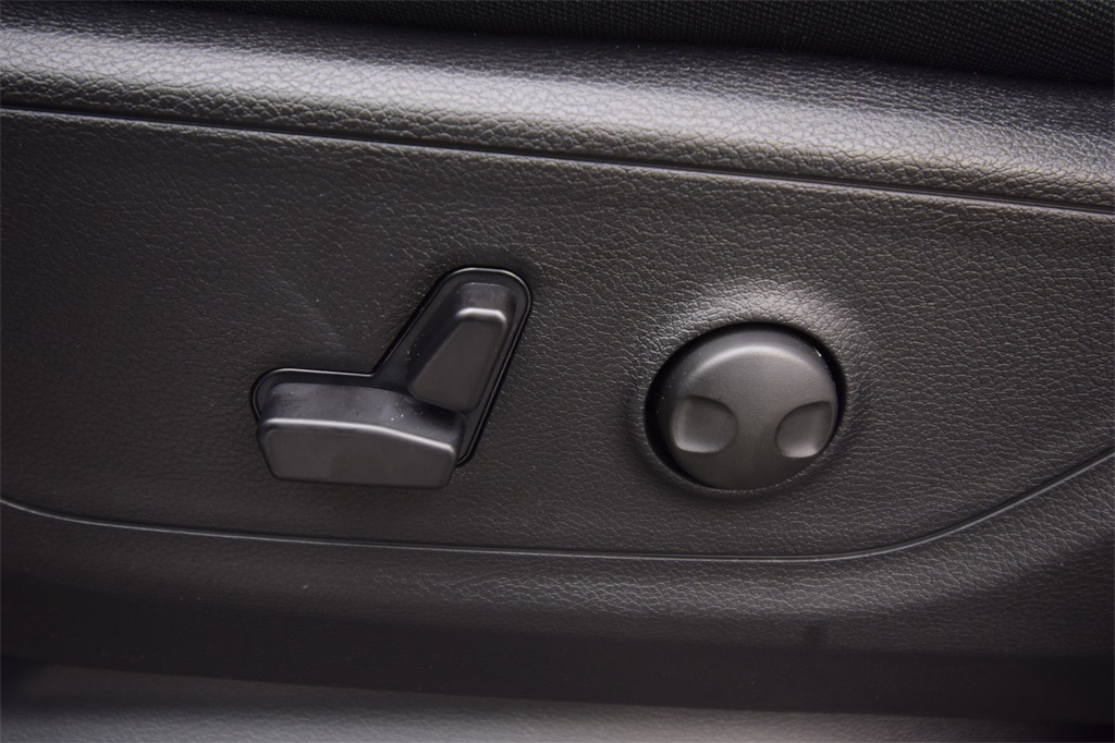 new 2025 Ram 1500 car, priced at $51,402