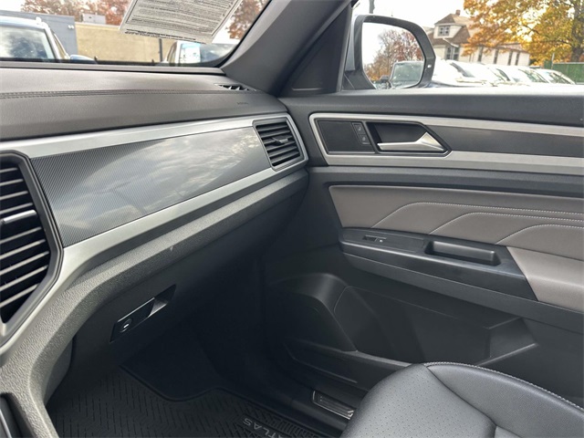 used 2021 Volkswagen Atlas Cross Sport car, priced at $27,449