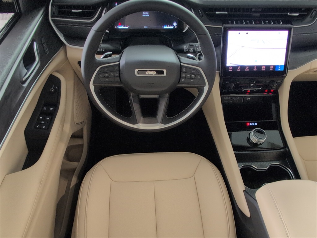 new 2025 Jeep Grand Cherokee car