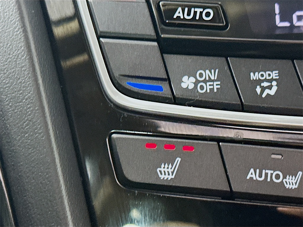 used 2022 Acura RDX car, priced at $33,999