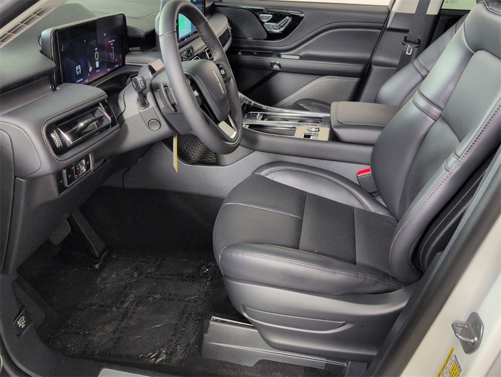 new 2025 Lincoln Aviator car, priced at $60,422