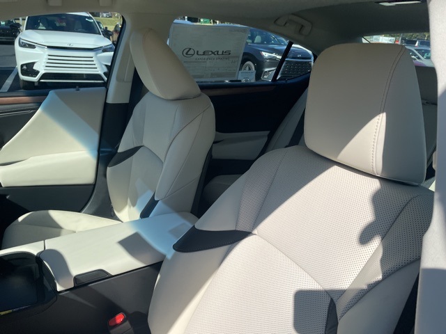 new 2025 Lexus ES car, priced at $50,809
