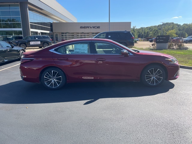 new 2025 Lexus ES car, priced at $50,809