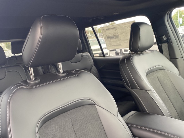 new 2025 Jeep Grand Cherokee L car, priced at $39,908