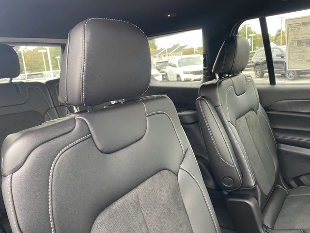 new 2025 Jeep Grand Cherokee L car, priced at $39,908