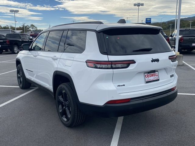 new 2025 Jeep Grand Cherokee L car, priced at $39,908