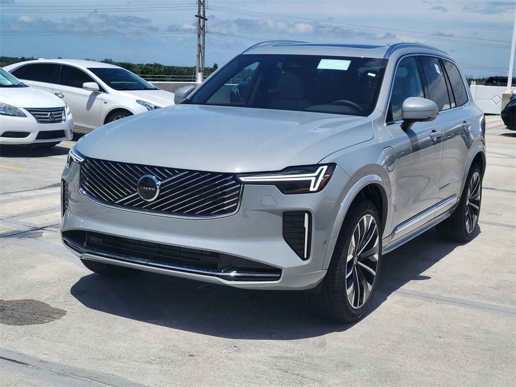 new 2026 Volvo XC90 Plug-In Hybrid car, priced at $81,875
