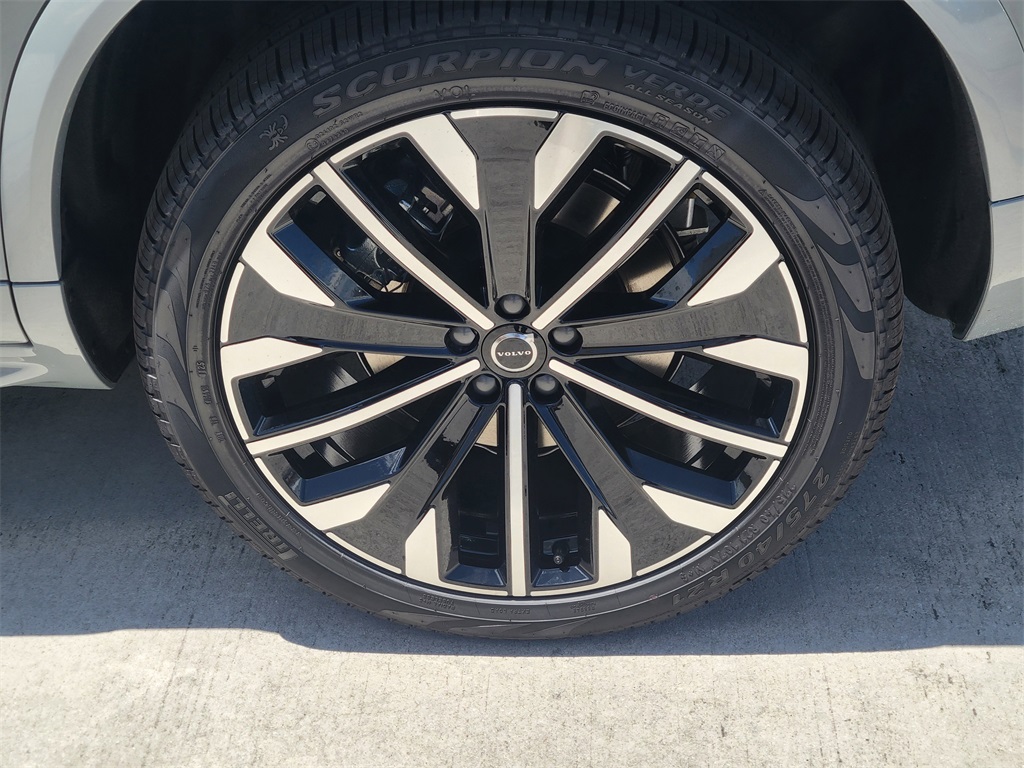 new 2026 Volvo XC90 Plug-In Hybrid car, priced at $81,875