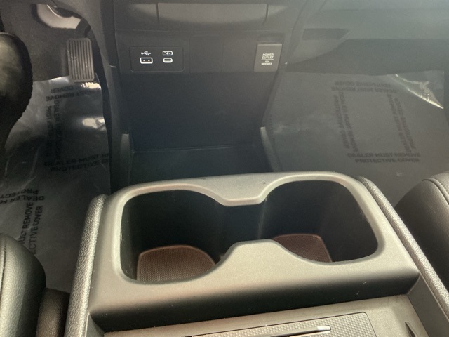 used 2025 Honda Odyssey car, priced at $39,895