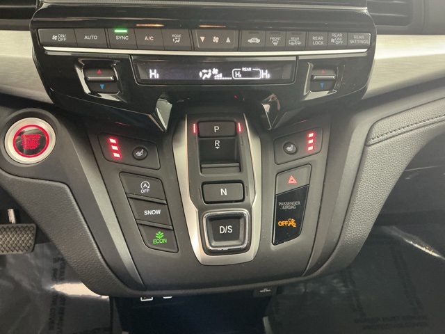 used 2025 Honda Odyssey car, priced at $39,895