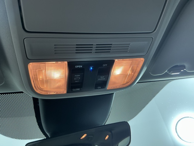 used 2025 Honda Odyssey car, priced at $39,895