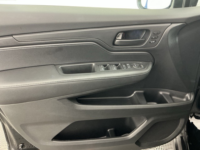 used 2025 Honda Odyssey car, priced at $39,895