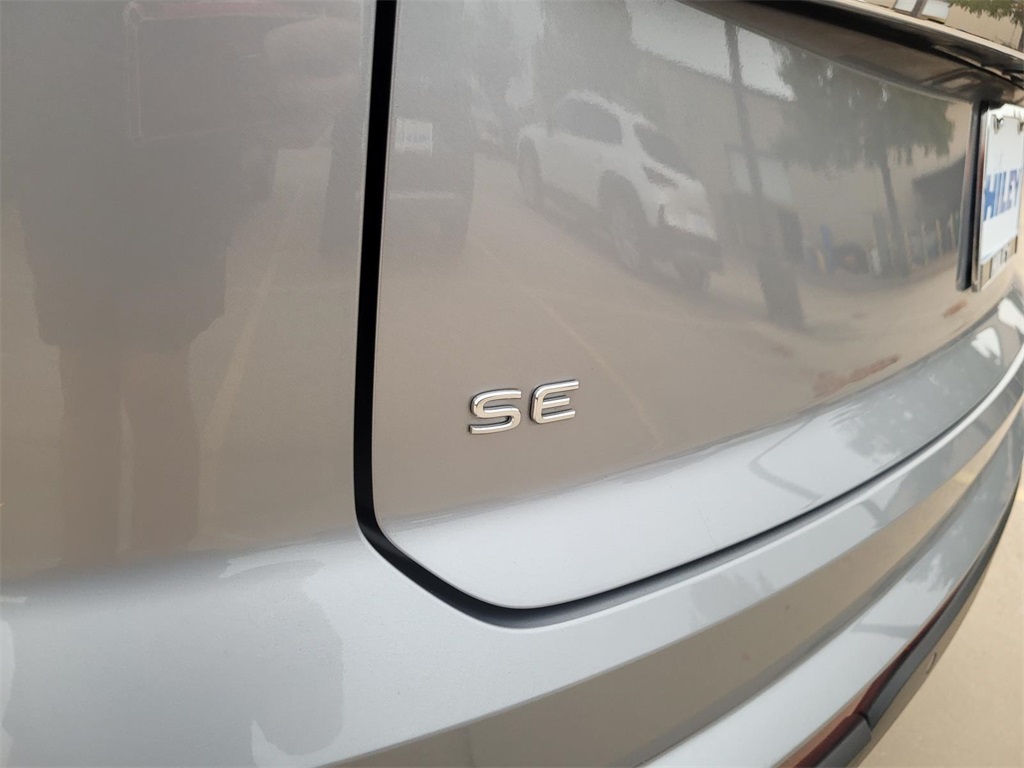 used 2025 Volkswagen Atlas Cross Sport car, priced at $35,900