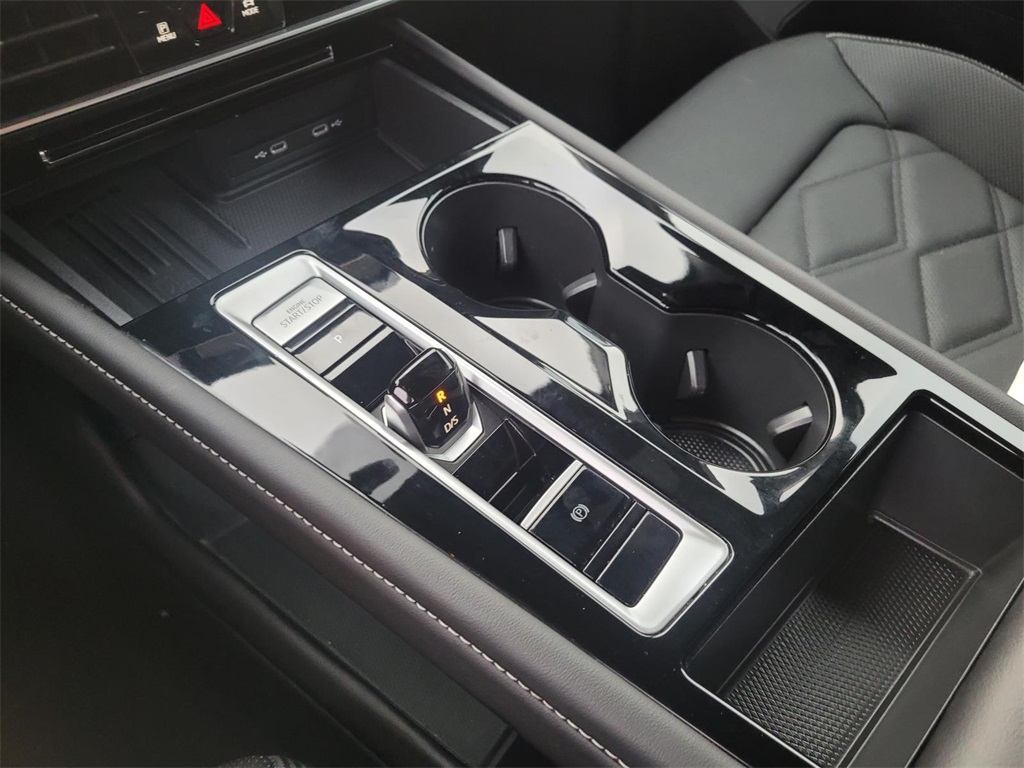 used 2025 Volkswagen Atlas Cross Sport car, priced at $35,900