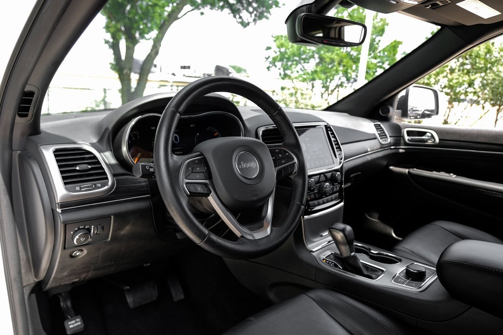 used 2022 Jeep Grand Cherokee WK car, priced at $27,052
