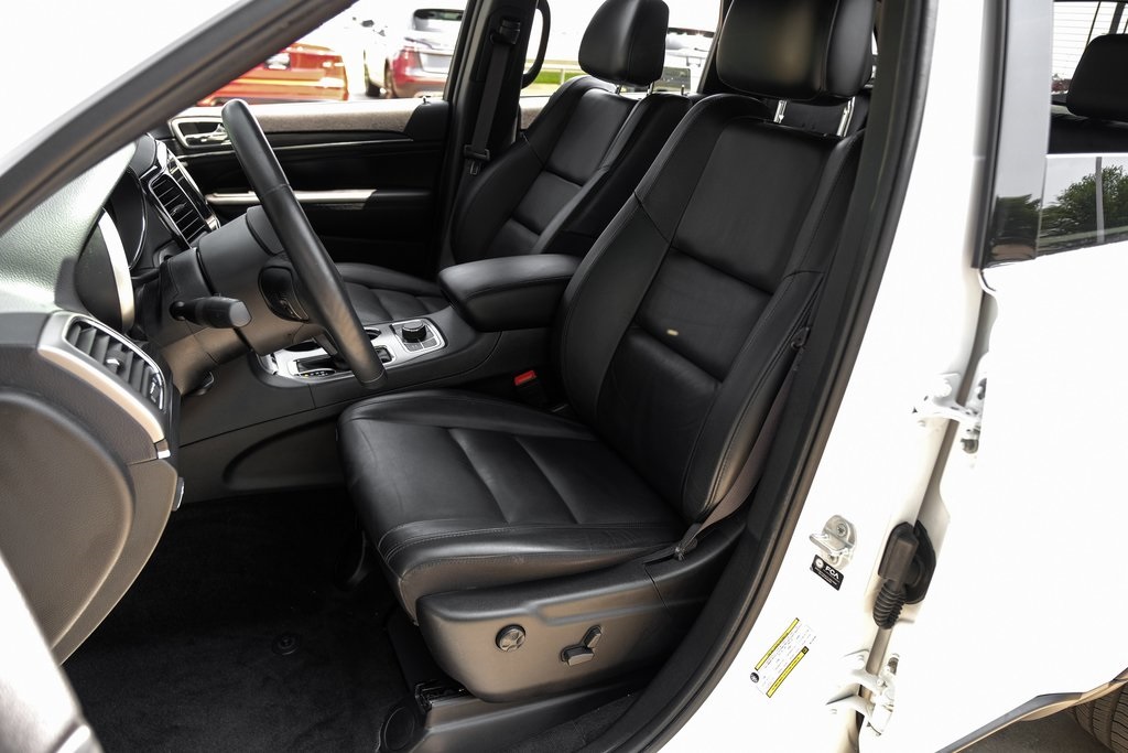 used 2022 Jeep Grand Cherokee WK car, priced at $27,052