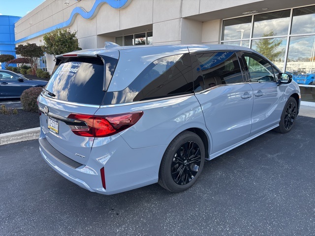 used 2025 Honda Odyssey car, priced at $39,650