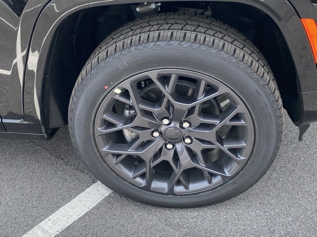 new 2025 Jeep Grand Cherokee L car, priced at $63,625