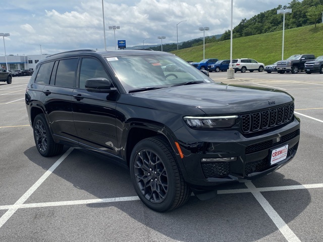 new 2025 Jeep Grand Cherokee L car, priced at $63,625